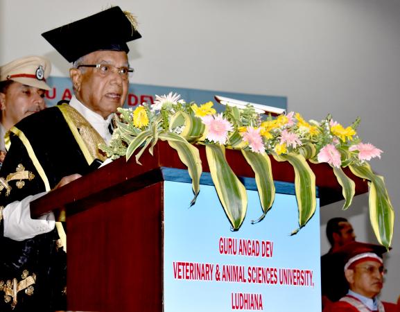 His Excellency, the Governor of Punjab, Shri Banwarilal Purohit, Hon’ble Chancellor of the University addressing the Students, Faculty & Staff during the 2nd Convocation on 20th April, 2022